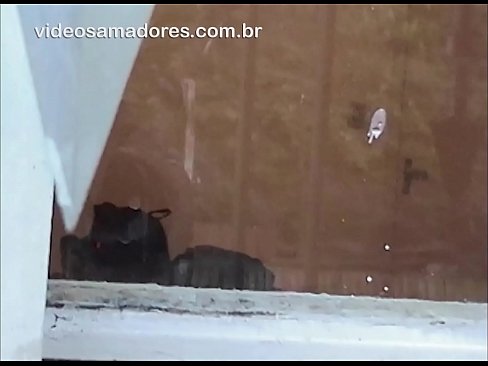 ❤️ Home cachondo mirando á súa moza con outro mozo, gravando un vídeo de carallo sen molestar á parella ❤️ Putas na pornografía gl.mrvideospornogratis.ru